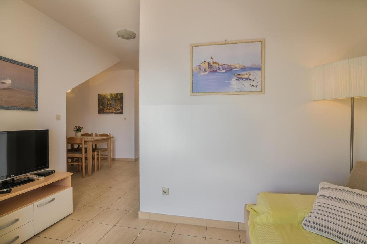 Apartments Celeste Климно Экстерьер фото