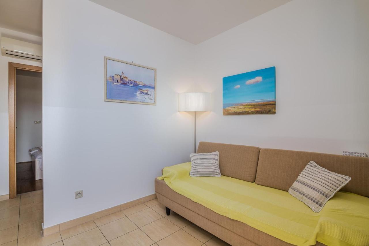 Apartments Celeste Климно Экстерьер фото