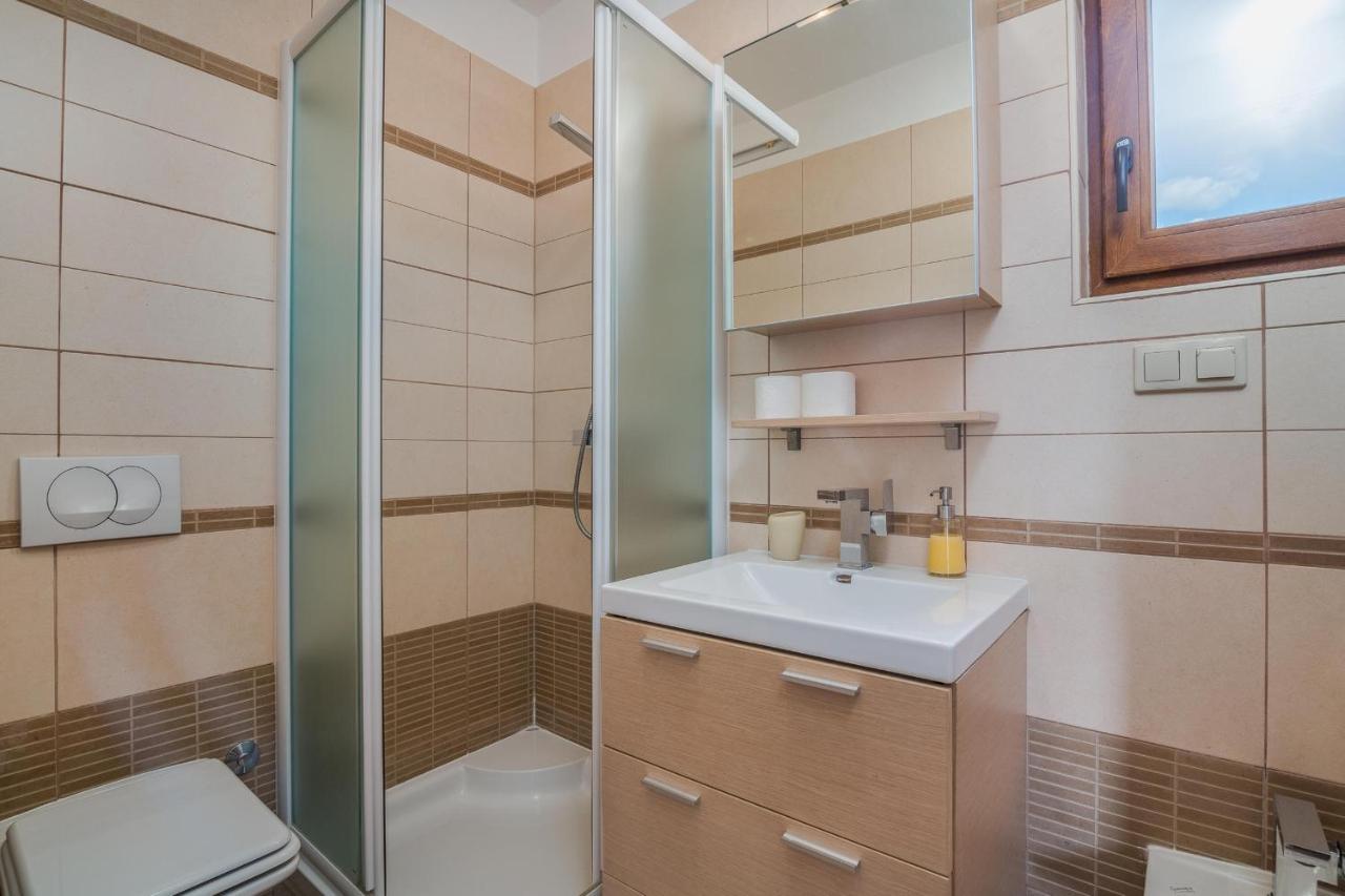 Apartments Celeste Климно Экстерьер фото