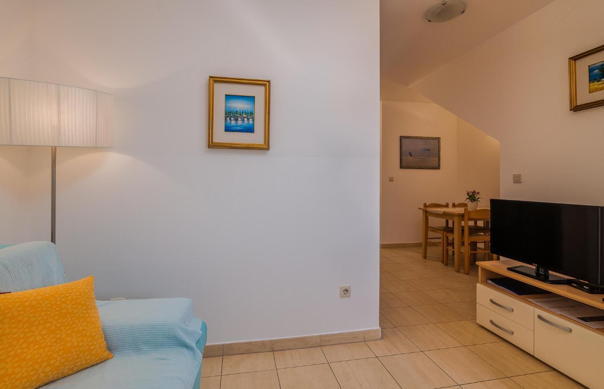 Apartments Celeste Климно Экстерьер фото