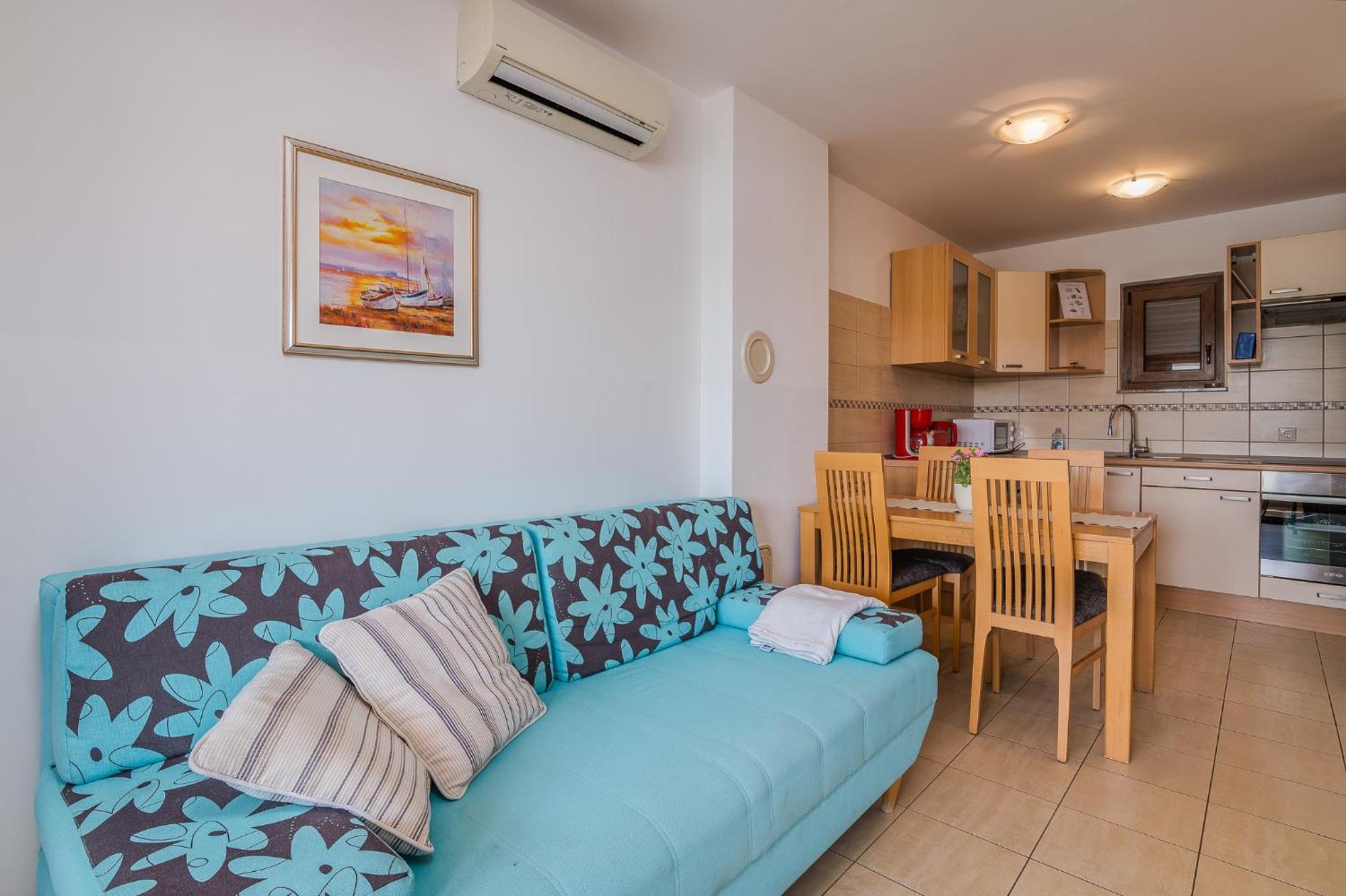 Apartments Celeste Климно Экстерьер фото